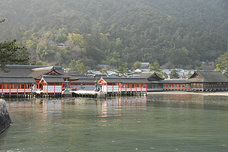 厳島神社