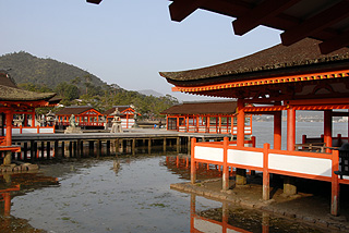 厳島神社