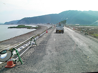 鉄板道路だった道