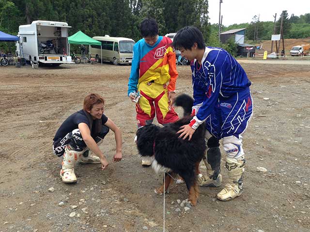 ウトロン