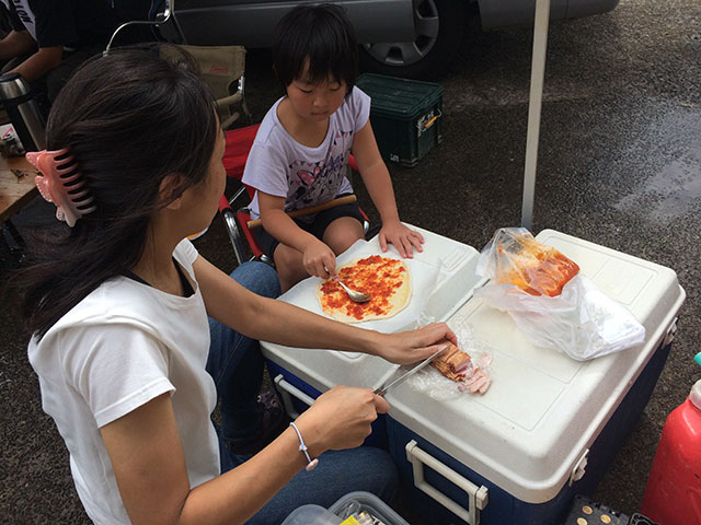 “ピザ作り”