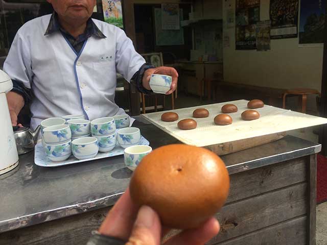 温泉まんじゅう